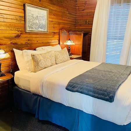 Dabbs Hotel Bed And Breakfast Llano Luaran gambar