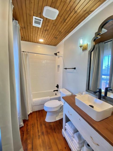 Dabbs Hotel Bed And Breakfast Llano Luaran gambar